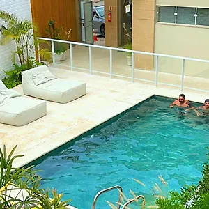 https://hotel-geranius-praia-dos-ingleses.santa-catarina-brasil.com